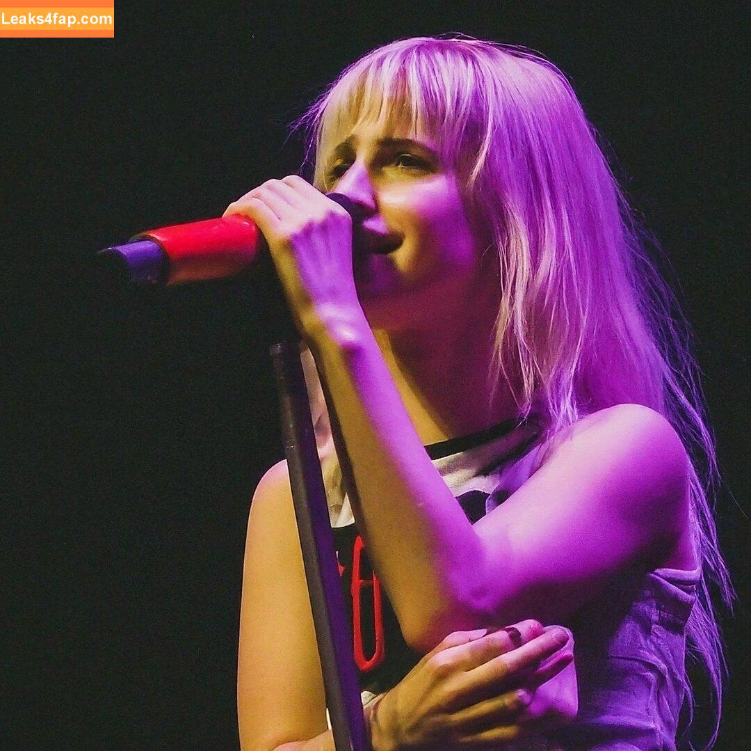 Hayley Williams / meepyfreepy / yelyahwilliams leaked photo photo #0057