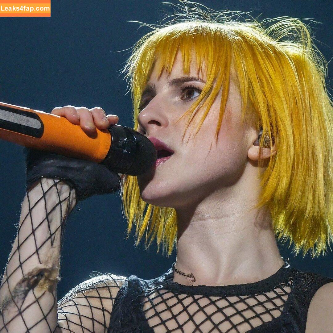 Hayley Williams / meepyfreepy / yelyahwilliams leaked photo photo #0058