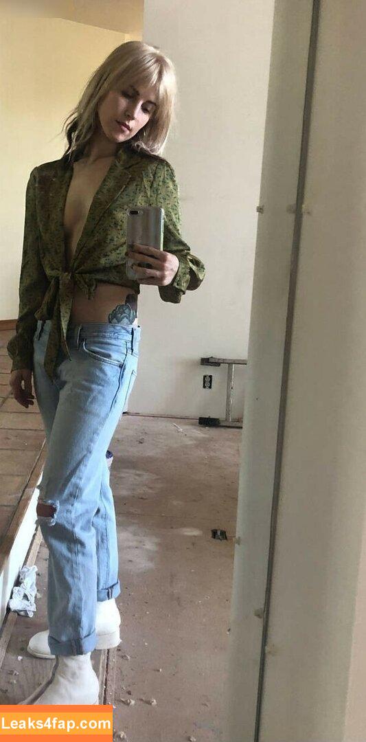 Hayley Williams / meepyfreepy / yelyahwilliams leaked photo photo #0120