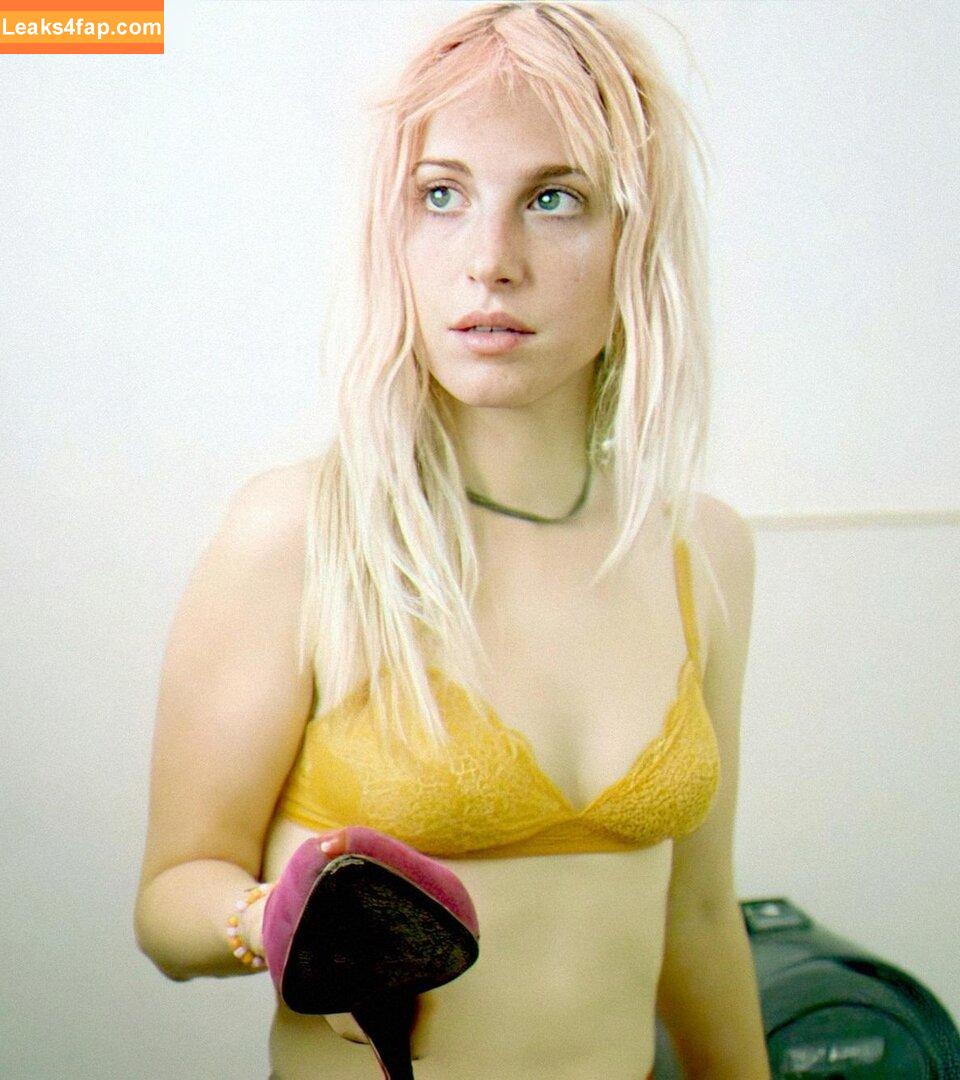 Hayley Williams / meepyfreepy / yelyahwilliams leaked photo photo #0145
