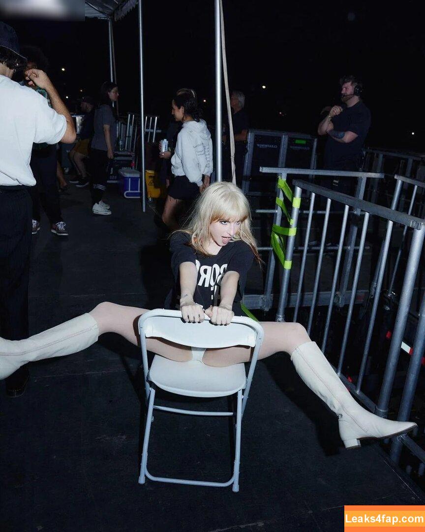 Hayley Williams / meepyfreepy / yelyahwilliams leaked photo photo #0163
