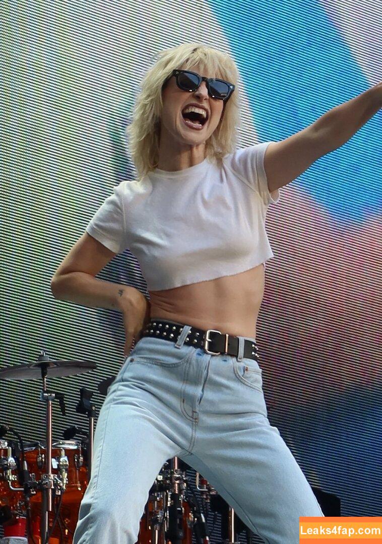 Hayley Williams / meepyfreepy / yelyahwilliams leaked photo photo #0242