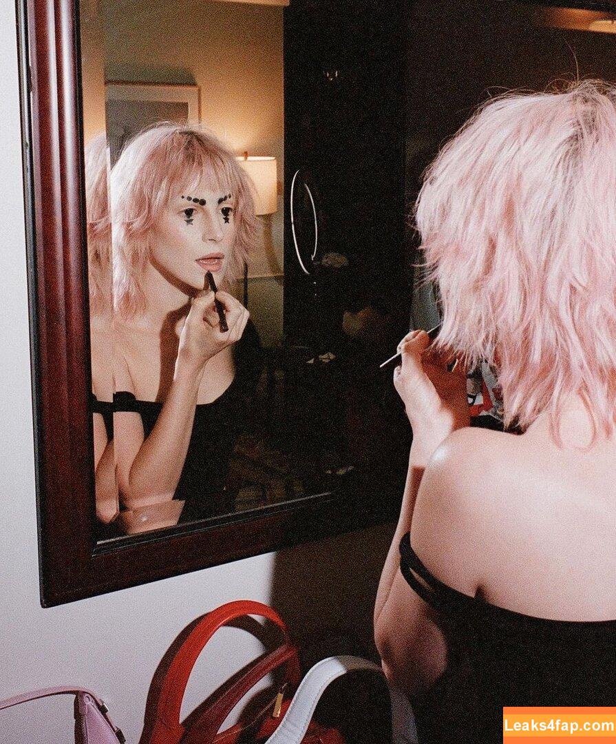 Hayley Williams / meepyfreepy / yelyahwilliams leaked photo photo #0284