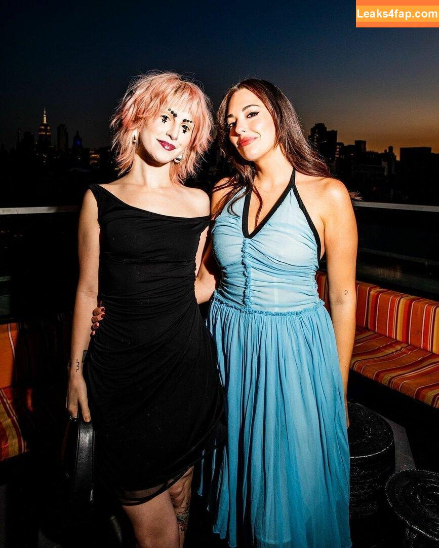 Hayley Williams / meepyfreepy / yelyahwilliams leaked photo photo #0390
