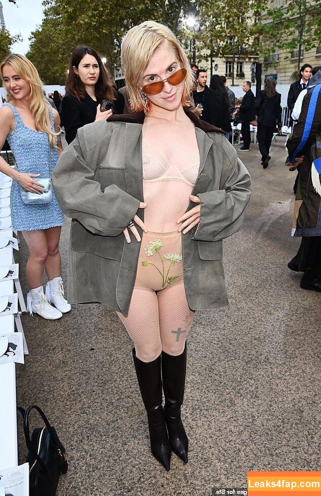 Hayley Williams / meepyfreepy / yelyahwilliams leaked photo photo #0470
