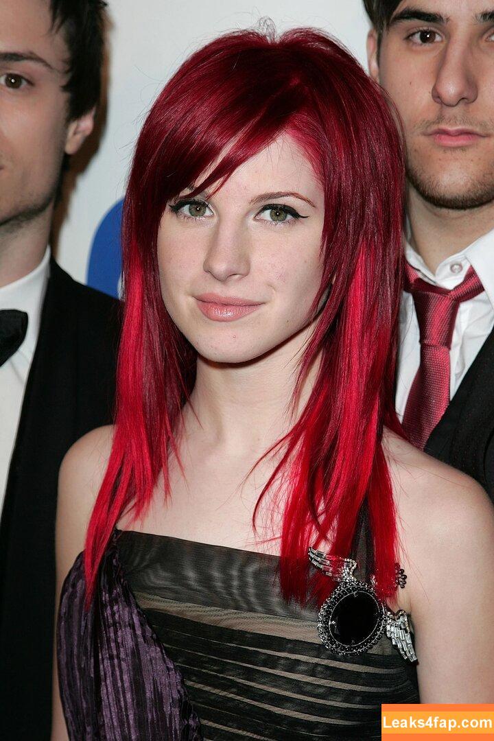 Hayley Williams / meepyfreepy / yelyahwilliams leaked photo photo #0481