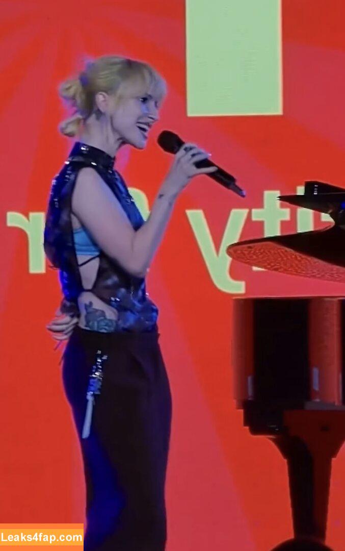 Hayley Williams / meepyfreepy / yelyahwilliams leaked photo photo #0563