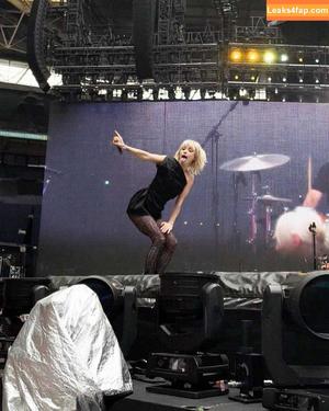 Hayley Williams photo #0233