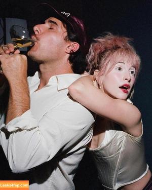 Hayley Williams photo #0299