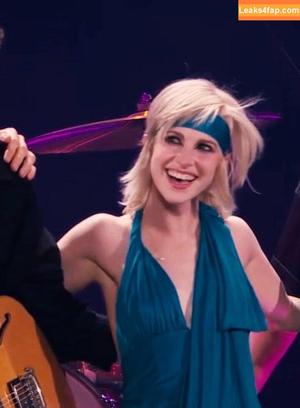 Hayley Williams photo #0379