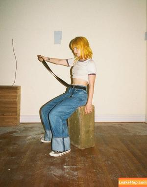 Hayley Williams photo #0502