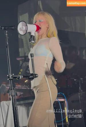 Hayley Williams photo #0699