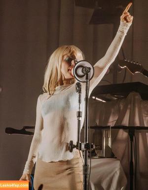 Hayley Williams photo #0704