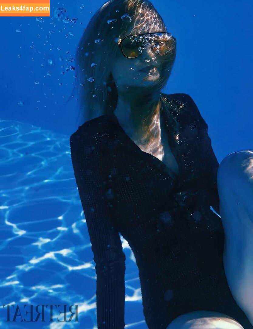 Heather Graham / imheathergraham / jessicag8081 leaked photo photo #0030