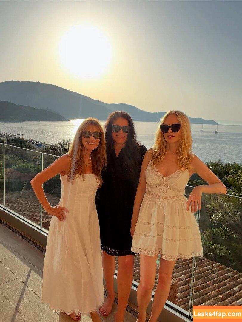 Heather Graham / imheathergraham / jessicag8081 leaked photo photo #0054