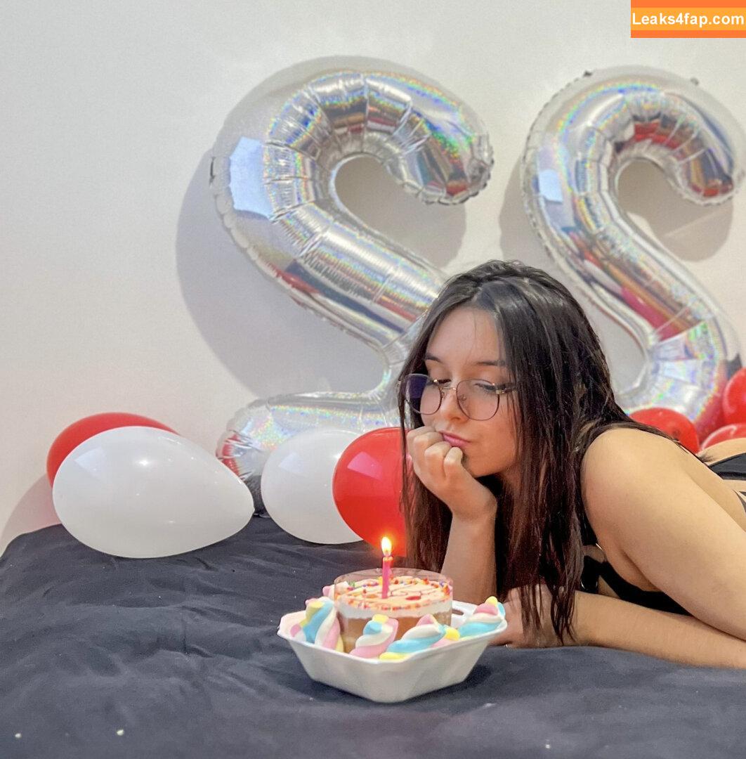 hehehellen /  / Hellen Duarte / hehehellen1_ / heyhellen leaked photo photo #0017