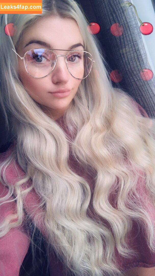 hempresskc / Kaya corbridge / kayacorbridge / kelizabethc leaked photo photo #0244