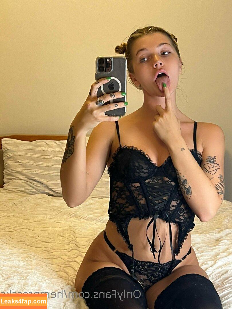 hempresskc / Kaya corbridge / kayacorbridge / kelizabethc leaked photo photo #1524