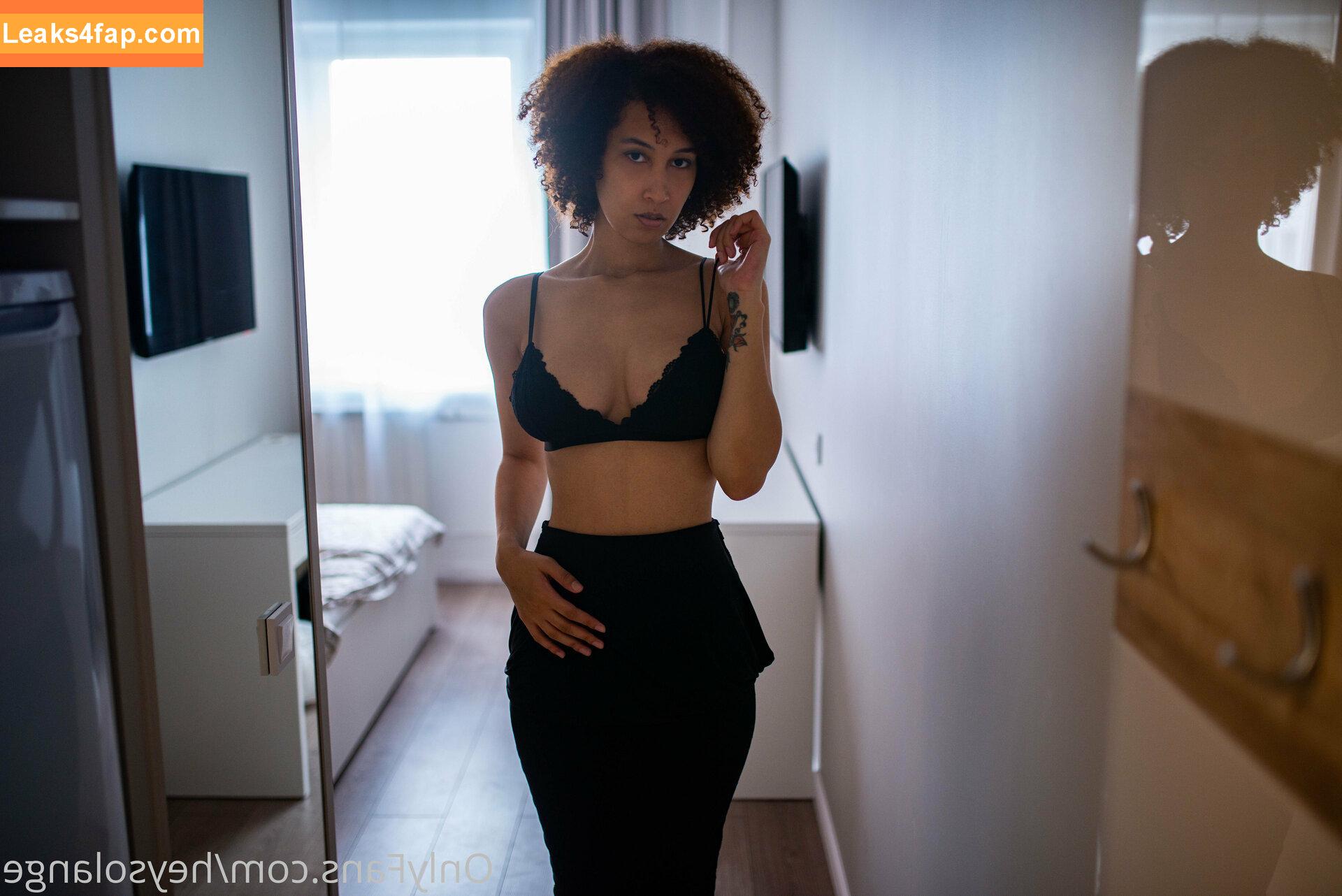 Hey.solange / Solana Bardell / heysolange / solange leaked photo photo #0050