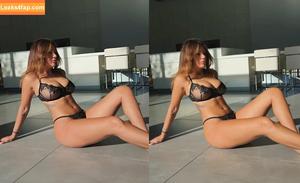 Holly Peers photo #0356