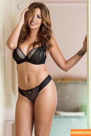 Holly Peers фото #1058
