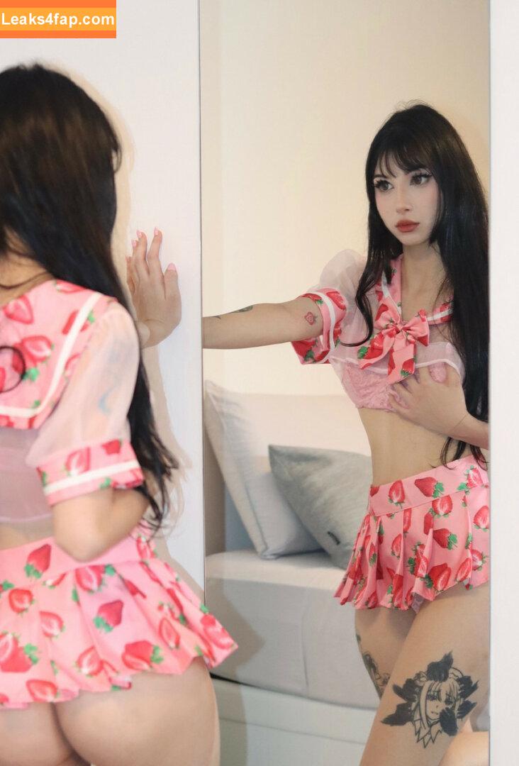 Honeylol1 / honeyblt / honeylol / honeylol_ leaked photo photo #0001