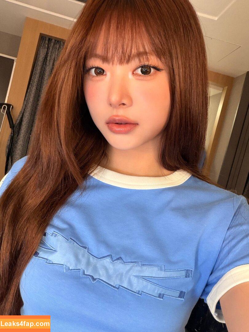 Hong Eunchae 홍은채 / hhh.e_c.v leaked photo photo #0002