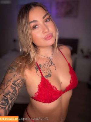 Hotpeachygirl photo #0093