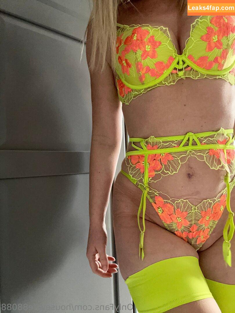 housewife88088 / marlenedelreyes88 leaked photo photo #0056