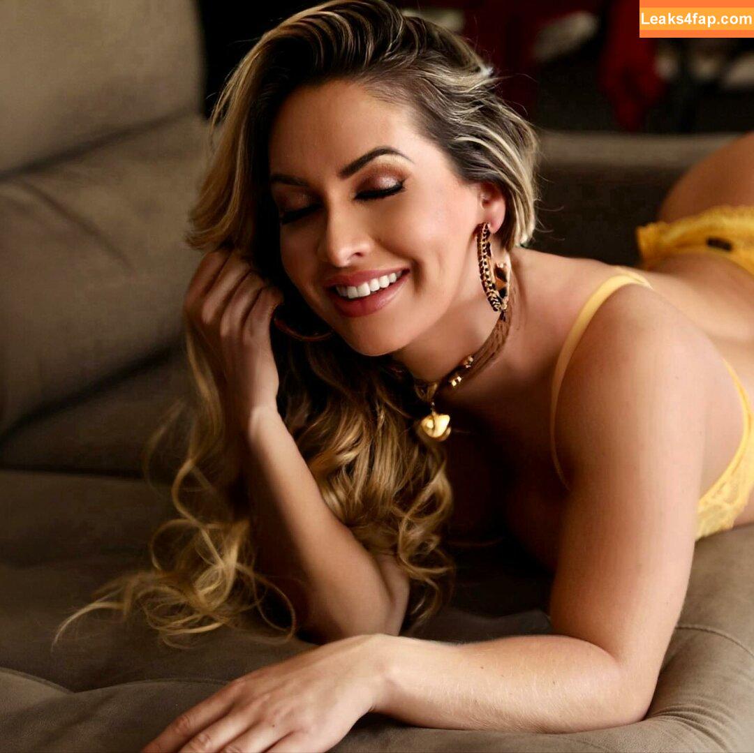 Iara Ferreira / iaraferreirareal / iarinhaonlyfree leaked photo photo #0017