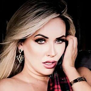 Iara Ferreira фото #0004
