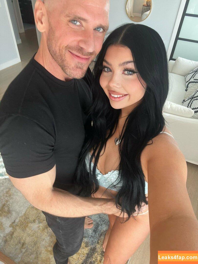 ih8holly / https: / ih8hollyy leaked photo photo #0030