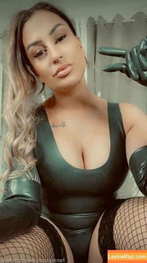 inkedbitchhh photo #0260