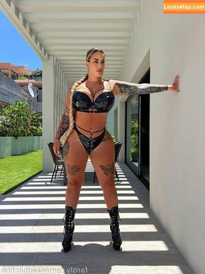 inkedbitchhh photo #0261