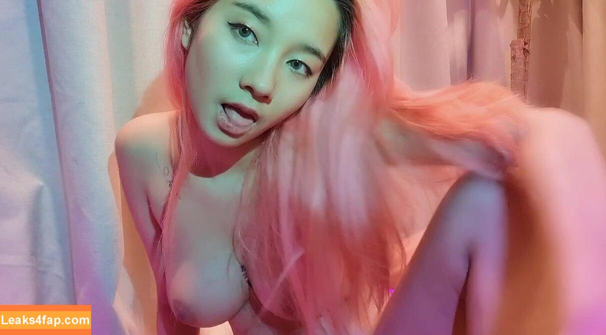 irisadamsone /  leaked photo photo #0268