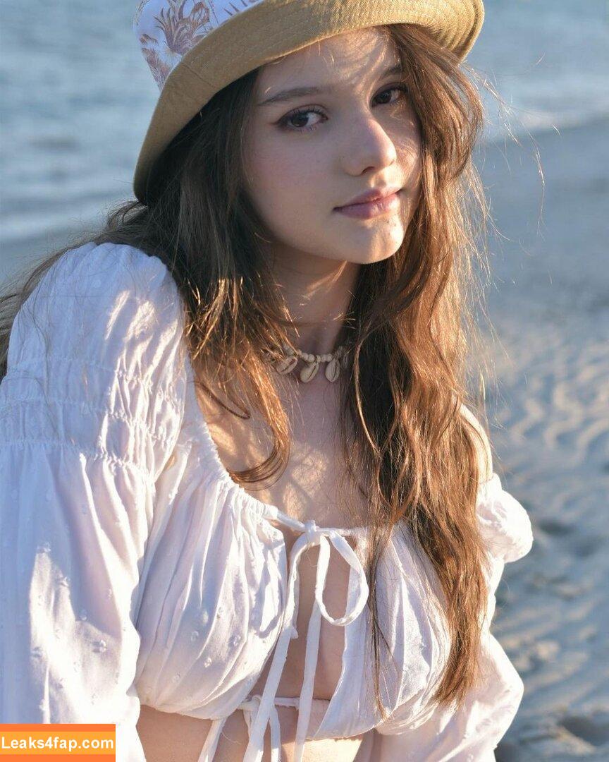 Isabel Ardley / isabella.110022 / izardley leaked photo photo #0001