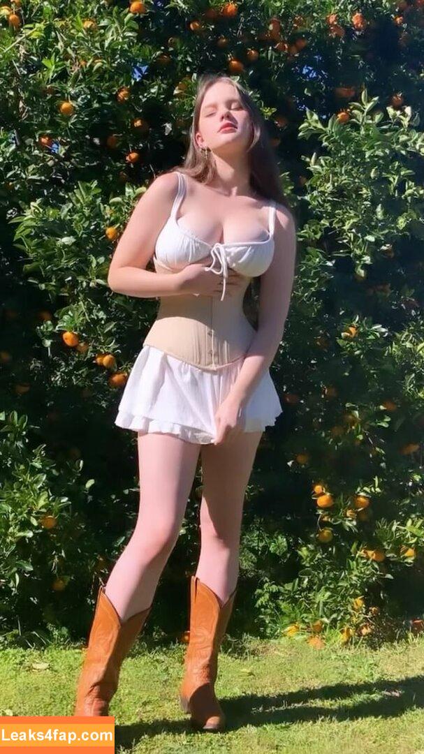 Isabel Ardley / isabella.110022 / izardley leaked photo photo #0023