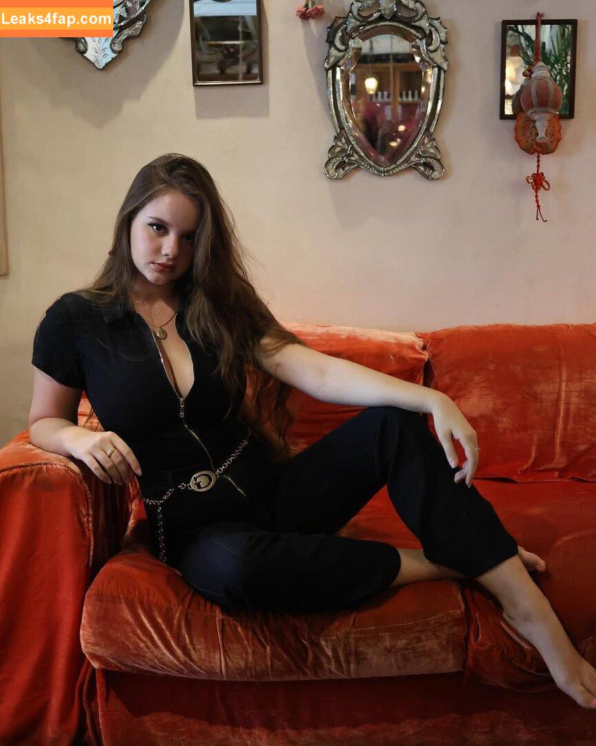 Isabel Ardley / isabella.110022 / izardley leaked photo photo #0029