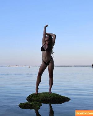 Isabel Ardley photo #0032