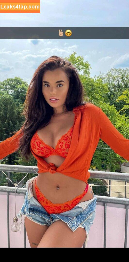 Isabell Boettger / isabell.boettger слитое фото фото #0060