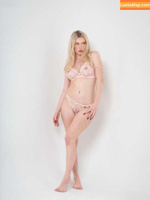 Isabella Strangmüller /  leaked photo photo #0118