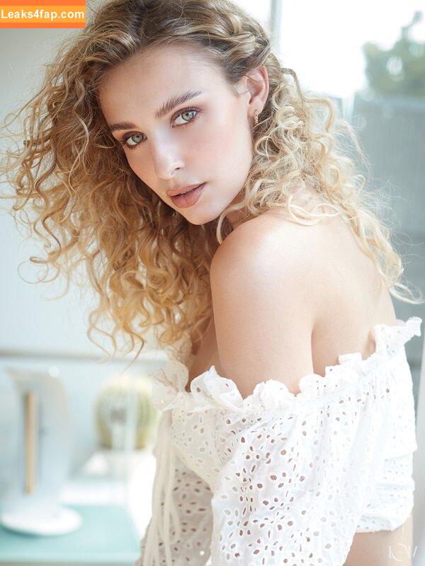 Isabelle / https: / izzy.s.model leaked photo photo #0013