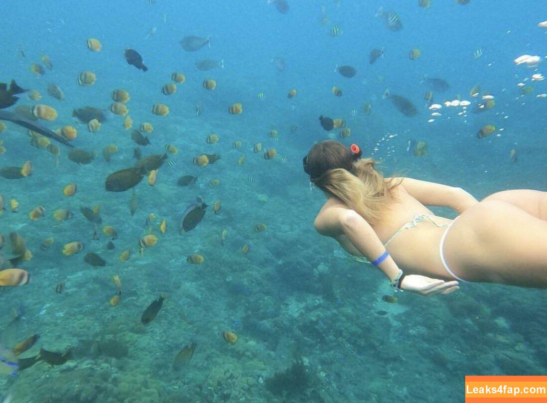 Isabelle / https: / izzy.s.model leaked photo photo #0056