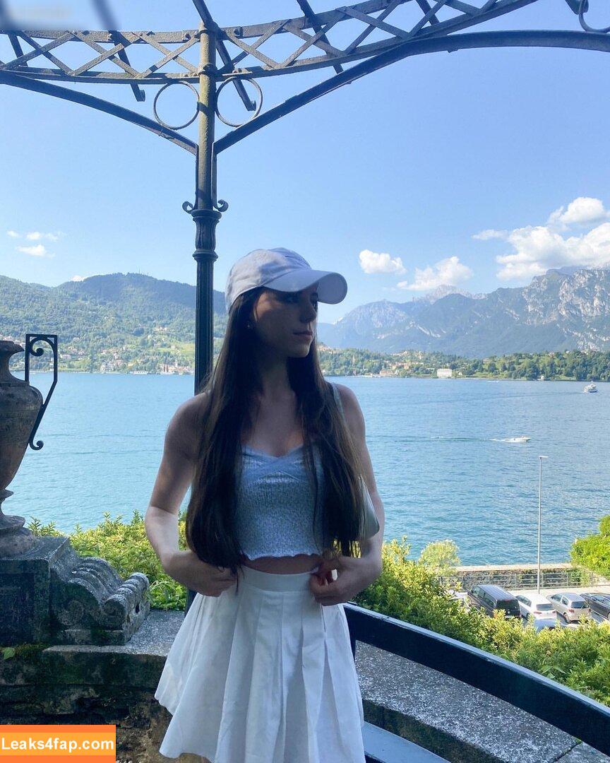 Isabelle / https: / izzy.s.model leaked photo photo #0091