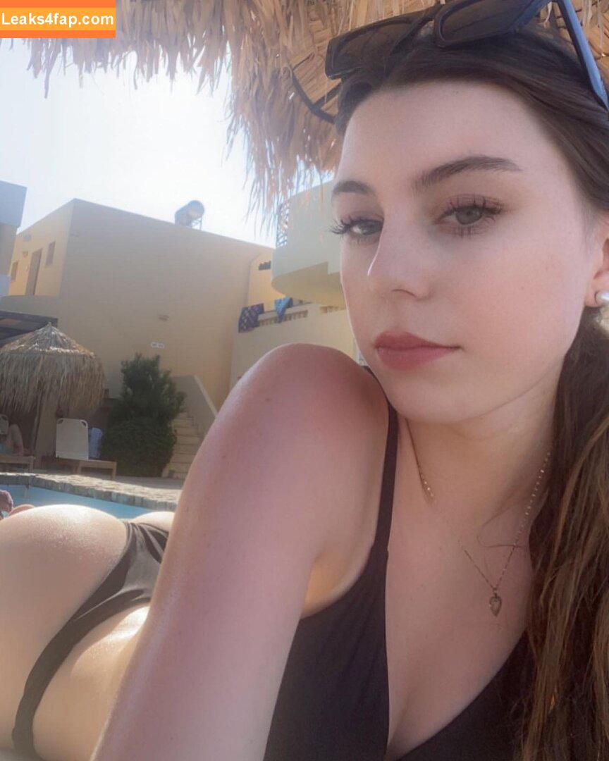 Isabelle / https: / izzy.s.model leaked photo photo #0096