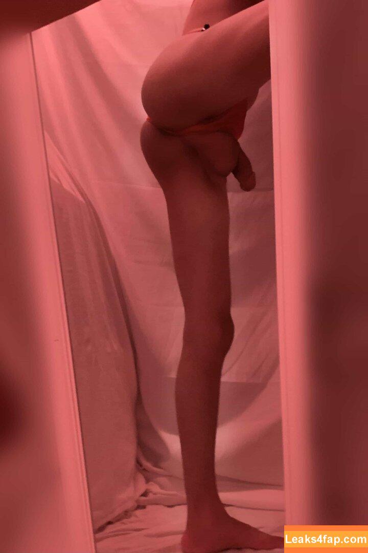 Isabelle / https: / izzy.s.model leaked photo photo #0116