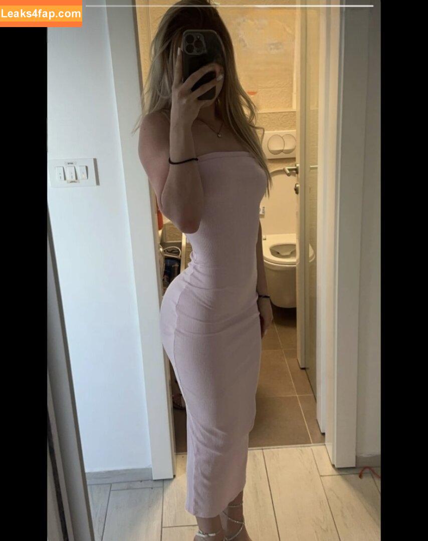 Isabelle / https: / izzy.s.model leaked photo photo #0162
