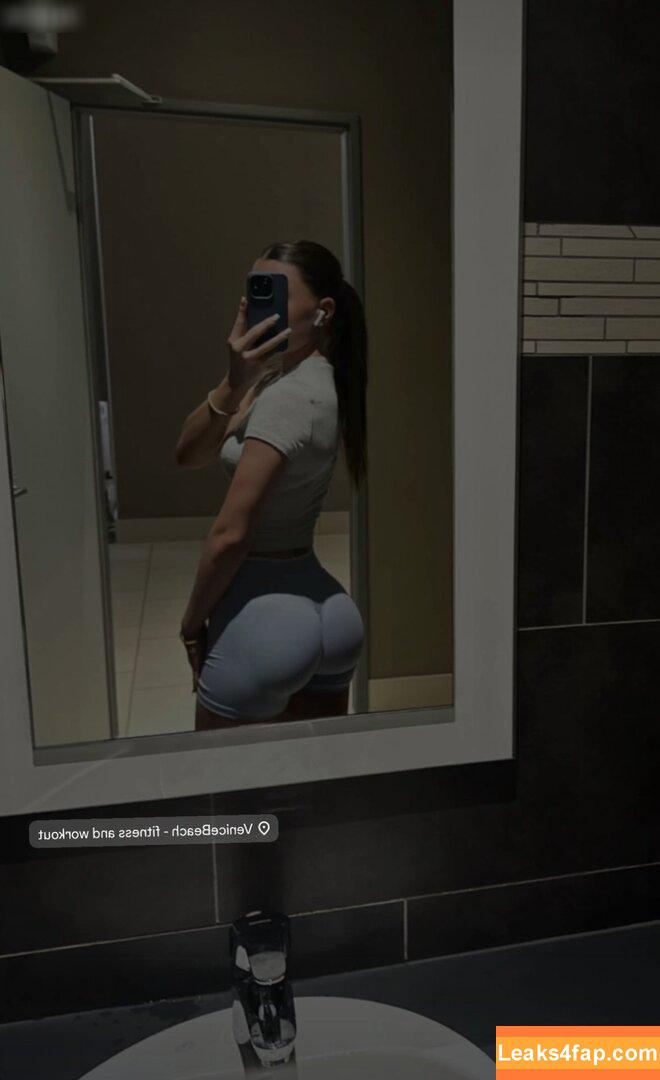Isabelle / https: / izzy.s.model leaked photo photo #0211