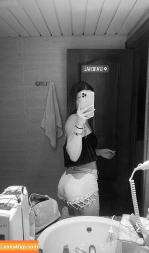 Isabelle photo #0150