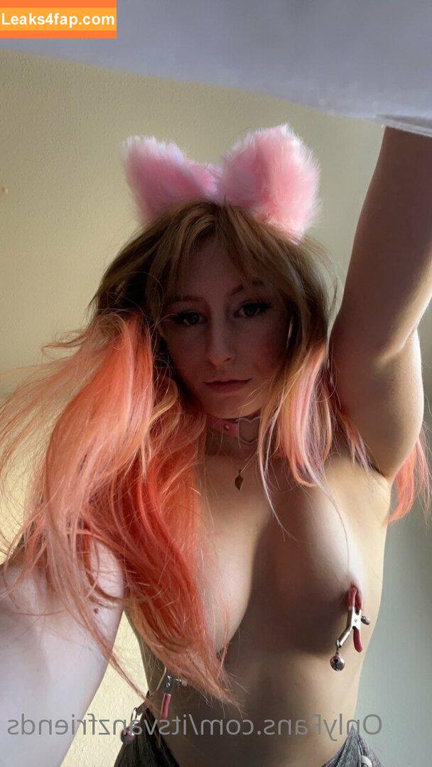 itsvanzfriends / itsaprilfriends leaked photo photo #0042